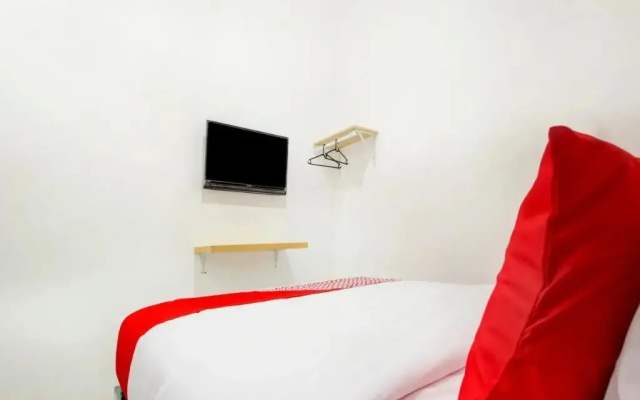 8 Angau Mas by OYO Rooms - Hotel in Palembang - Photo 3
