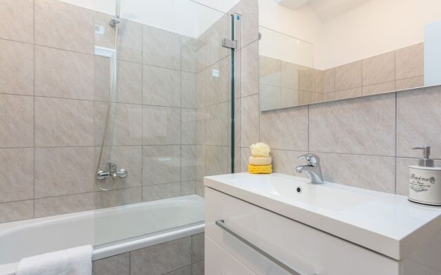 Apartment Ria