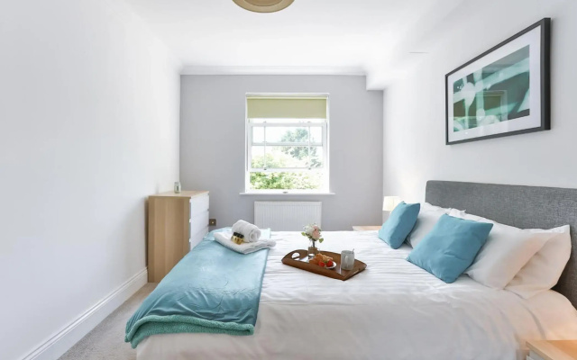 KVM - Jubilee Mansions Apartment by KVM Serviced Accommodation