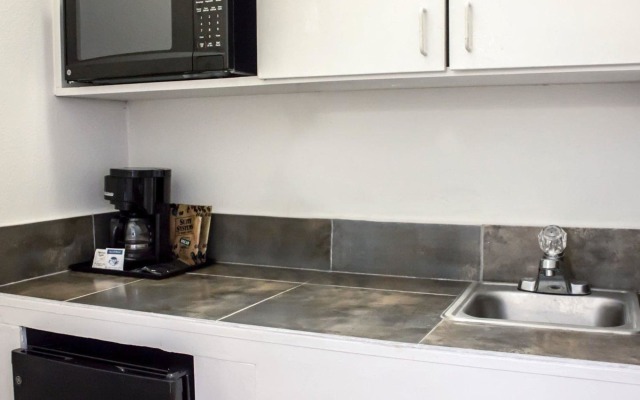 Quality Inn & Suites St Augustine Beach Area