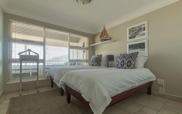 Dutton's Cove Guesthouse