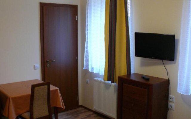 Tip-Top Lak Vendégház