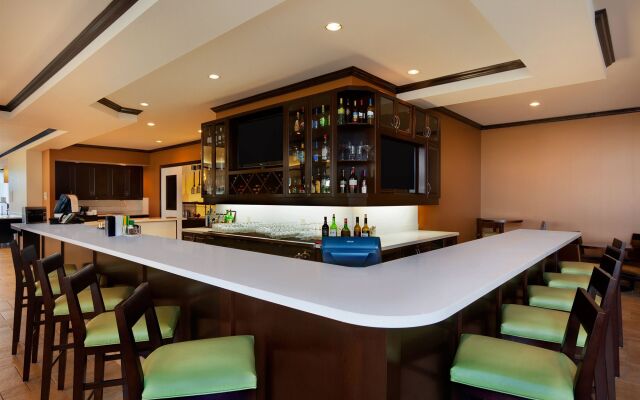 Hilton Garden Inn Edmonton International Airport