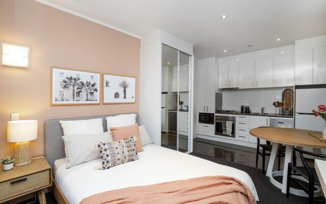 Nth Adelaide Studio Apt With Reverse Cycle Aircon