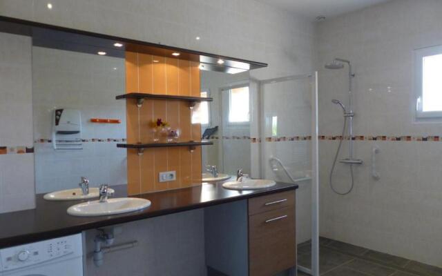 Gîte Isle-et-Bardais, 4 pièces, 6 personnes - FR-1-489-139