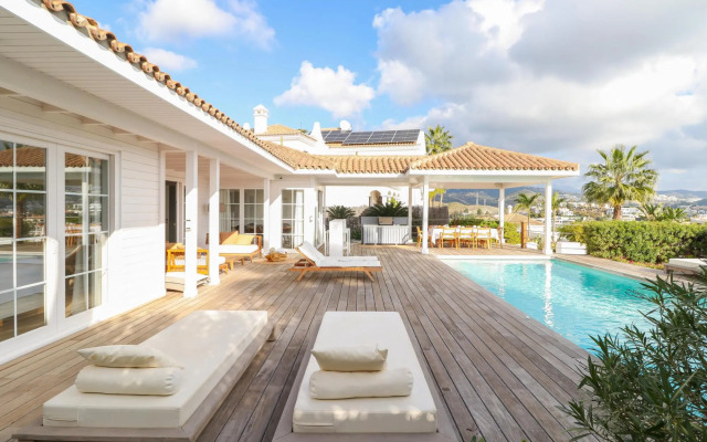 ATALAYA VILLA in Benahavís