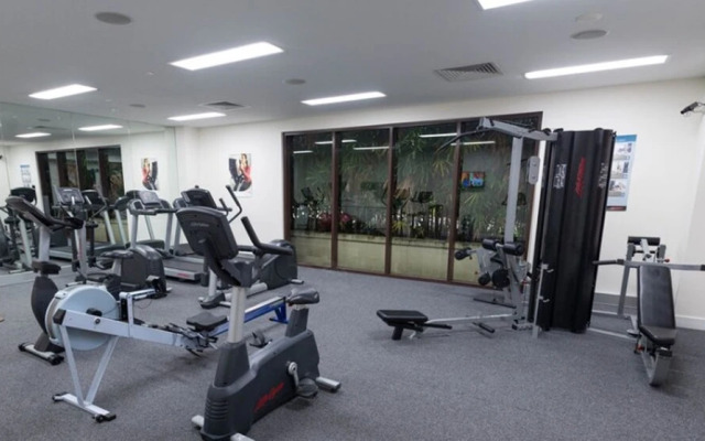 Temple 312 Newly Refurbished Studio