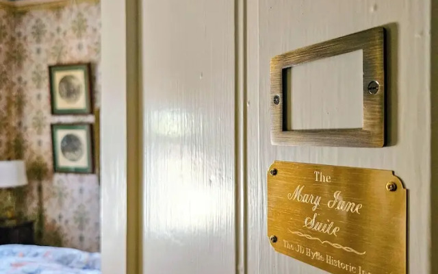 The JD Hyde Historic Inn
