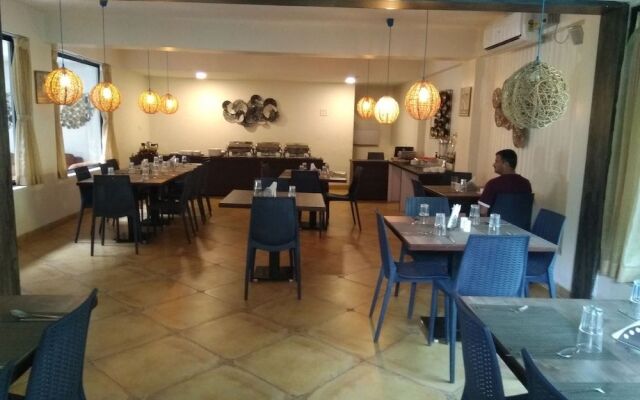 Hotel Karon Premium