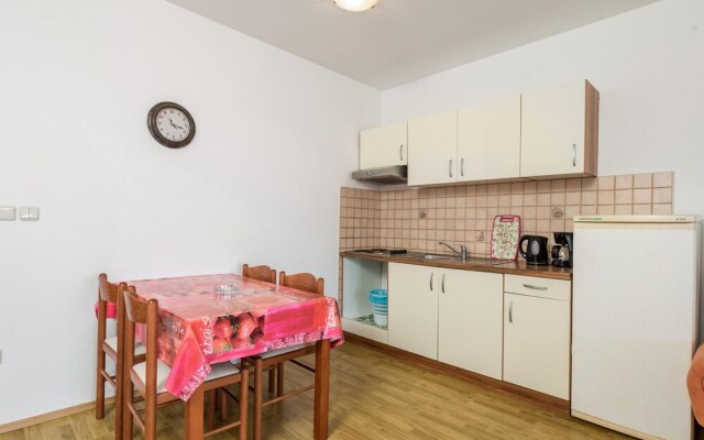 Stunning Apartment in Vidalici With Wifi and 1 Bedrooms