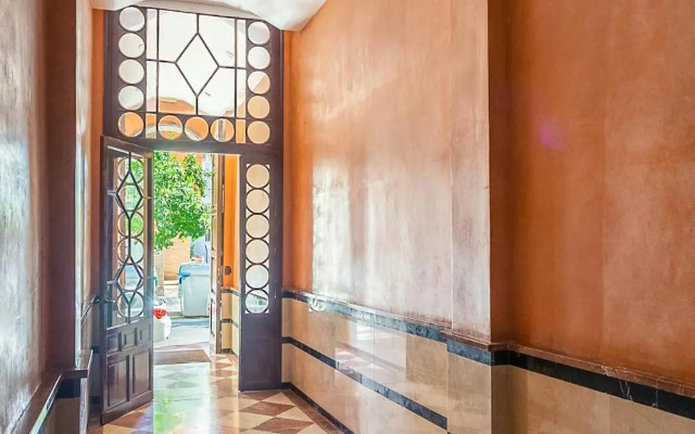 Pop Art , Sunny Apartment near Santa Cruz