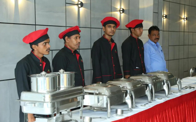 Shri Akshar Hotel