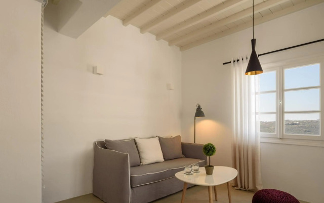 Cova Mykonos Suites