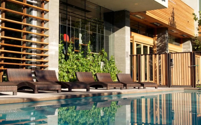 H2Hotel