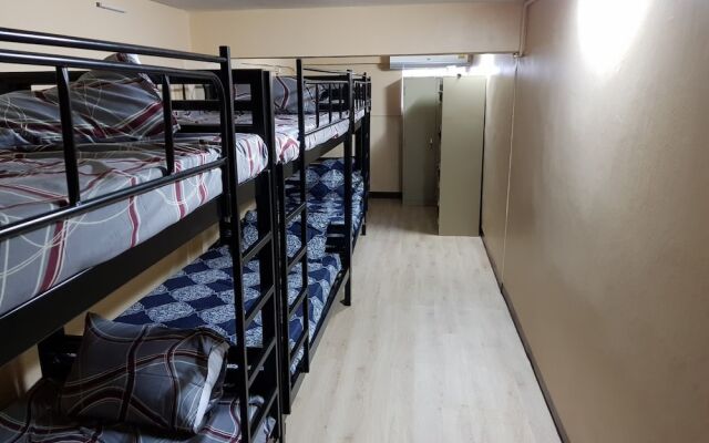Everest Hostel