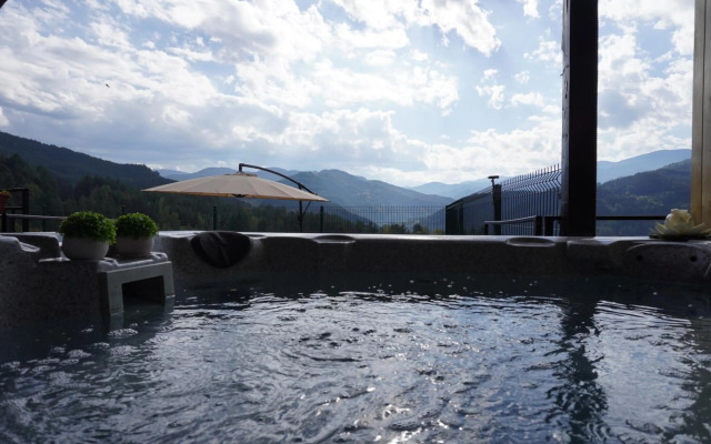 Planinski Polah House