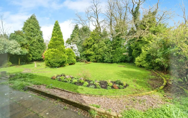 Modern 3 Bed Home Solihull Centre