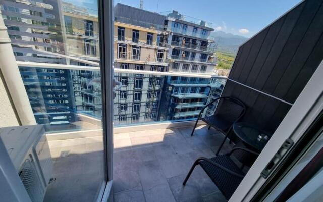 Leo Group Apartment 14-308B Sunrise Batumi