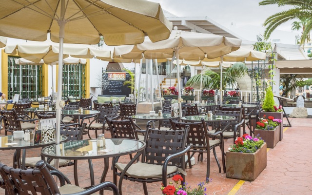Sunset Harbour Club