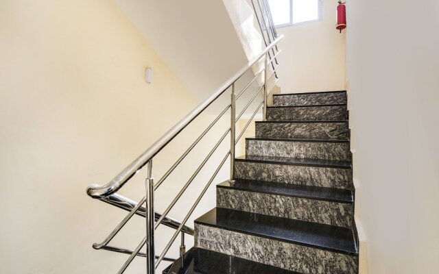 Fabhotel Prime Ravila Grand