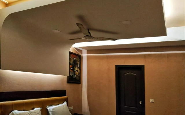 Mint Metropolitan Grand