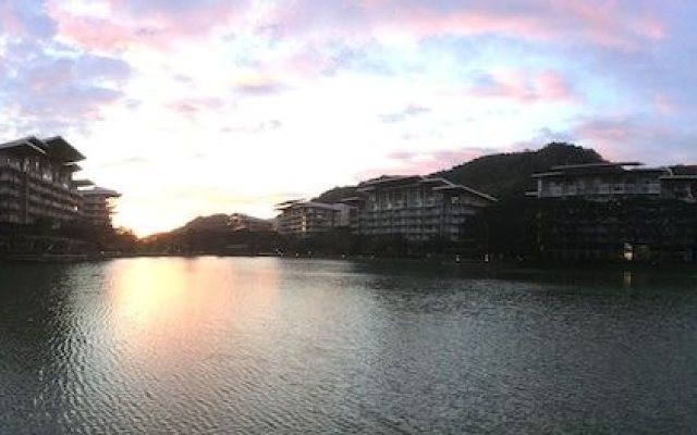 Beach Condos Pico De Loro Hamilo Coast