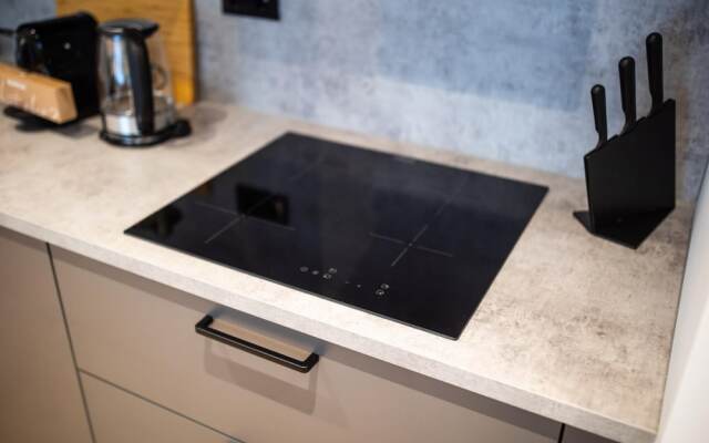 Spacious 2 Bedroom Serviced Apartments 71-77m2
