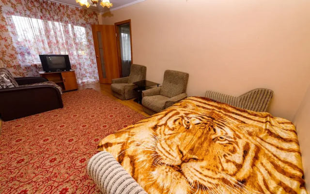 Apartment on Lenin sq. 4