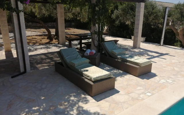 Maslina House