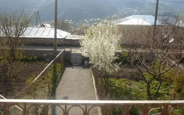 Nana's Guest House
