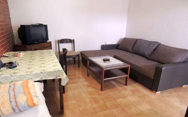 Apartment- Nena in Klek