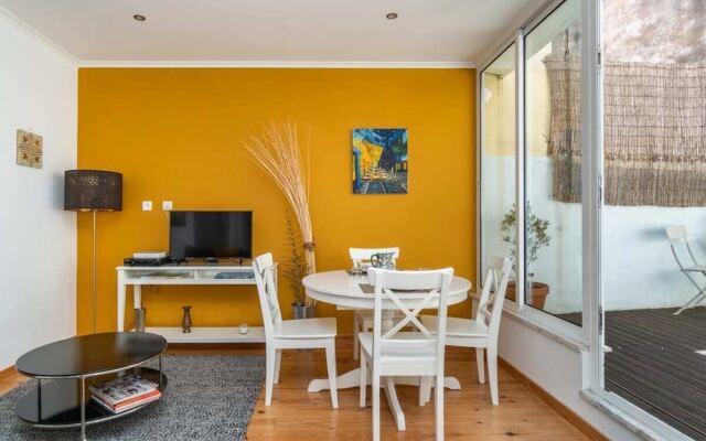 Gorgeous Flat With Terrace in Belém