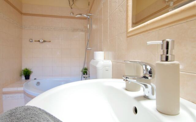 Budget Apartment by Hi5 - Nyugati 4