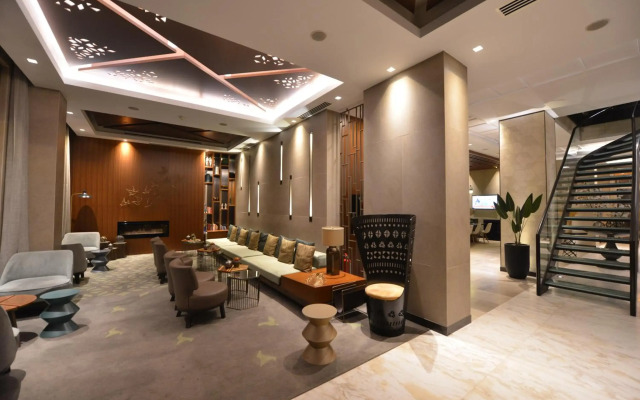 Waxwing Hotel