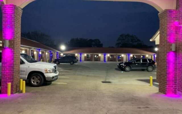 Mustang Inn