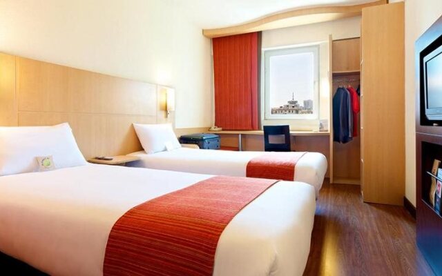 ibis Luoyang Hi Tech Dev Zone