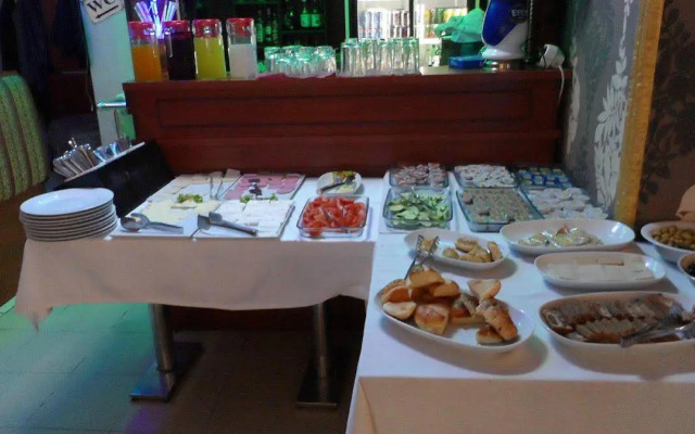 Emin Hotel