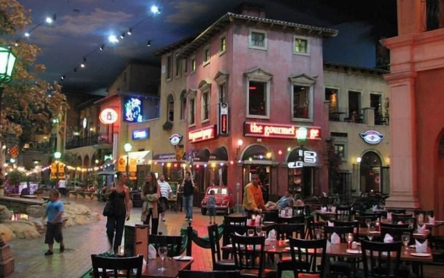 Fourways Backpackers Lodge