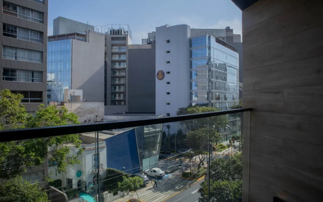 w Striking 2BR w Terrace in Miraflores