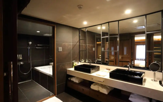 Urban Villa Konaya Hotel