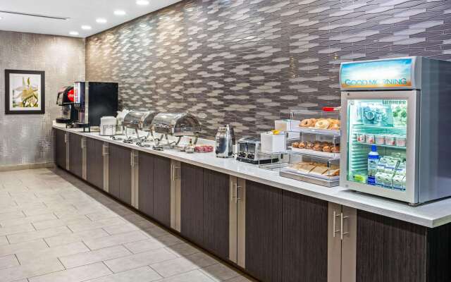 La Quinta Inn & Suites by Wyndham Lubbock South
