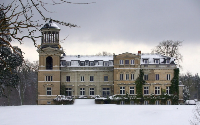 Schloss mit Park Kaarz