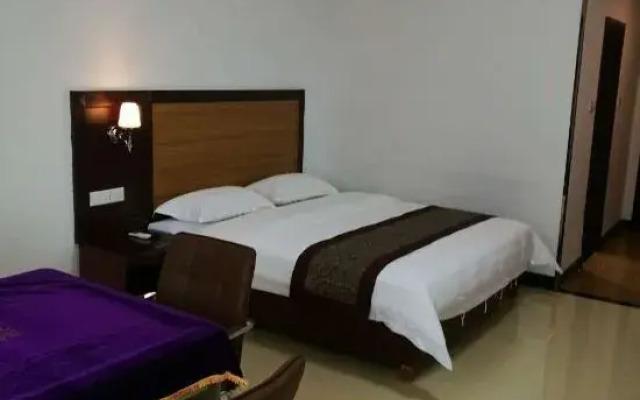 Qiongzhong Jinhao Holiday Hotel