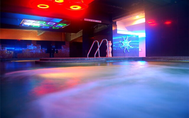 Regalodge Hotel & Spa