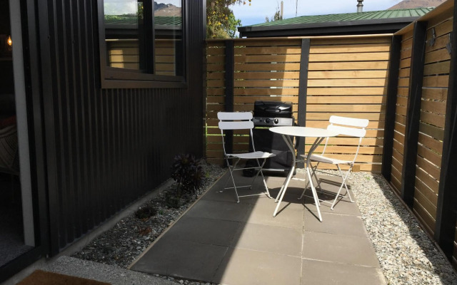 East Rock (Adults Only)