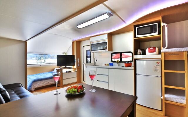 Caravan Camping Farm