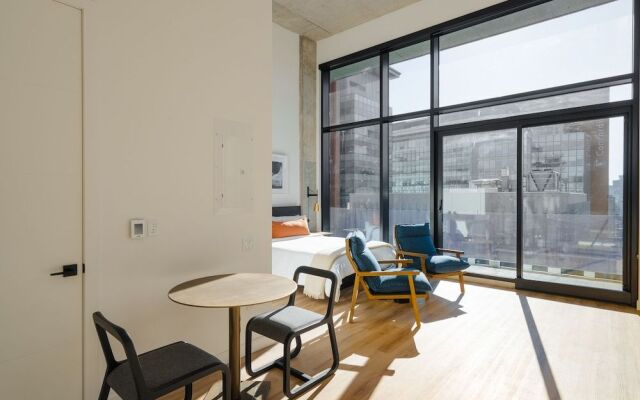 Sonder by Marriott Bonvoy Maisonneuve Apartments Downtown