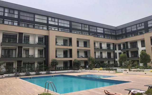 Enjoy Luxury Studio w/Pool @Embassy Gardens