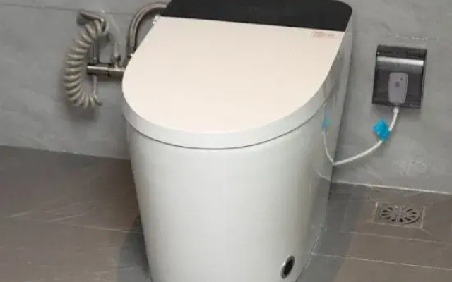 Golden Chau Apartment (Chaozhou Dongbao Plaza Zuoyicheng People's Square)