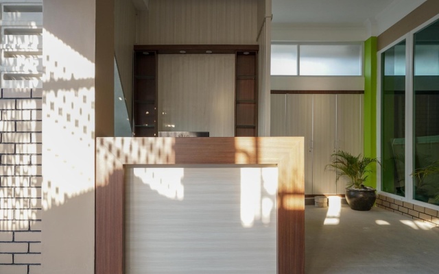 OYO 948 Vivi Residence Syariah Ii – Outside – Palembang